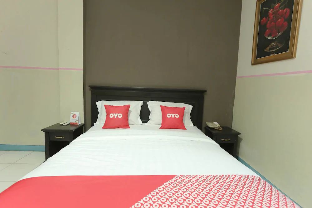 Hotel Kharisma by OYO Rooms