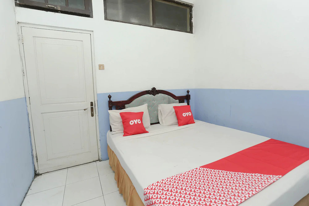 Hotel Kharisma by OYO Rooms