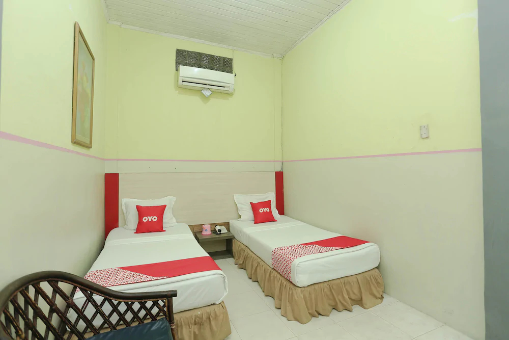 Hotel Kharisma by OYO Rooms