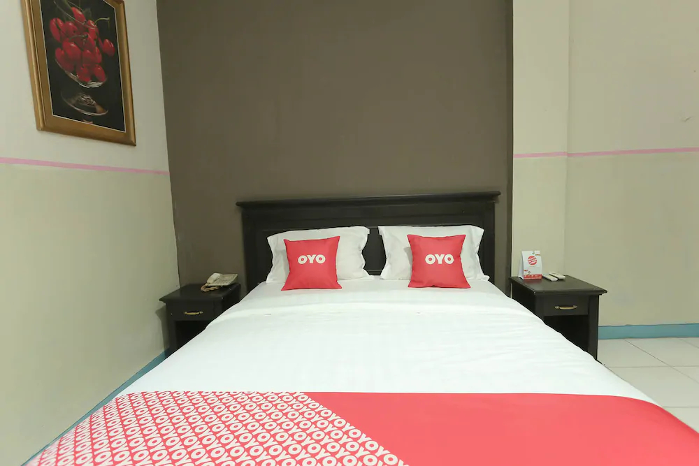 Hotel Kharisma by OYO Rooms