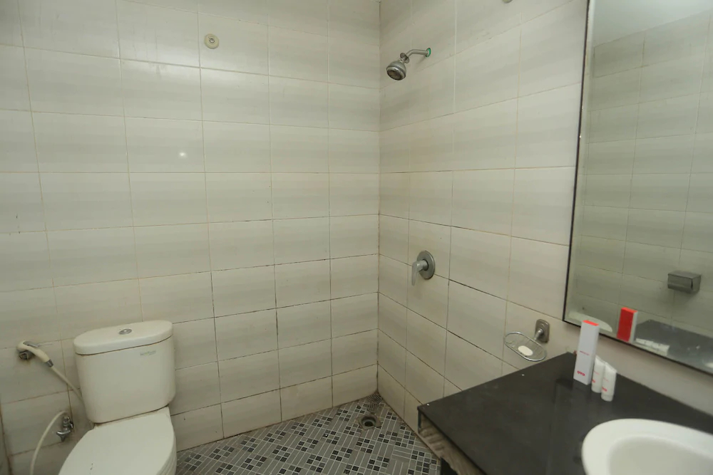 Hotel Sembilan Sembilan by OYO Rooms