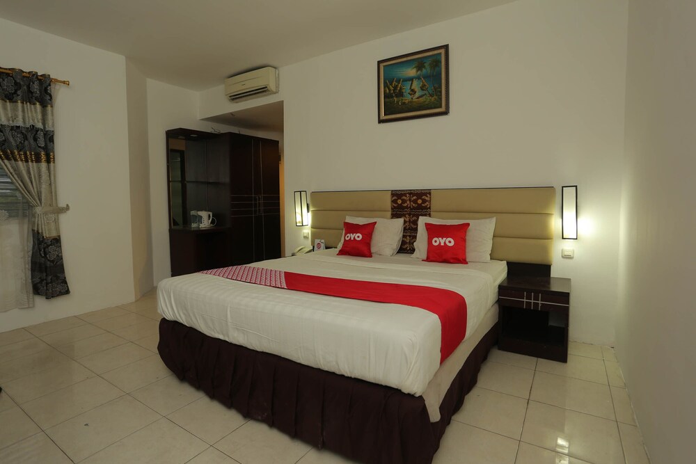 Hotel Sembilan Sembilan by OYO Rooms