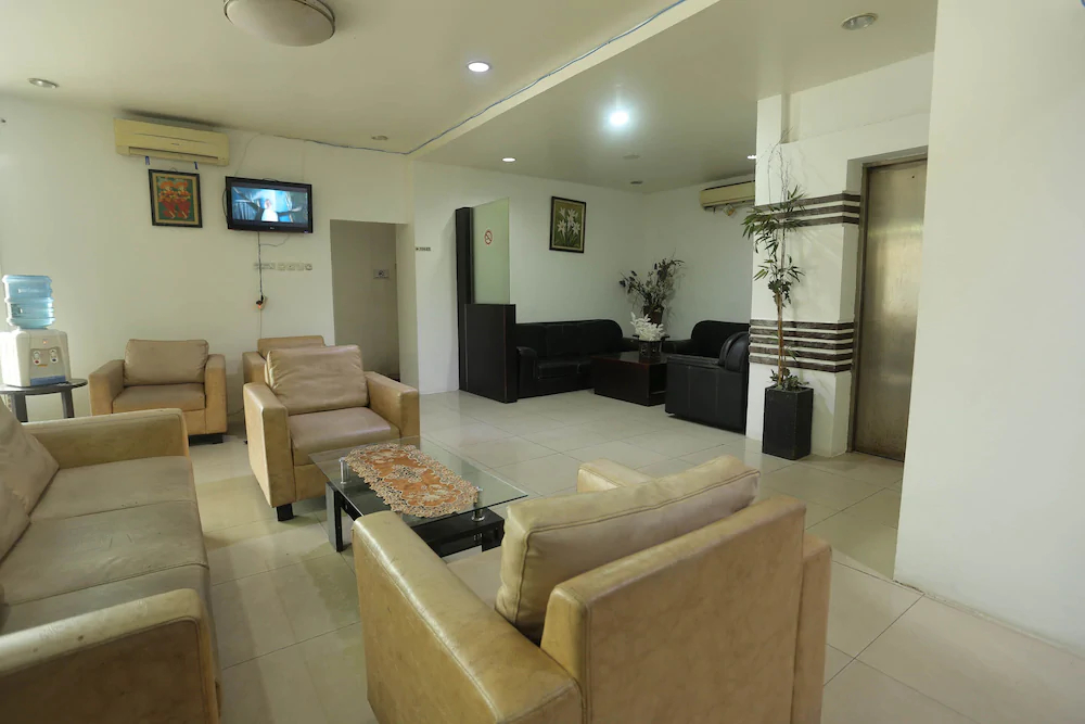 Hotel Sembilan Sembilan by OYO Rooms
