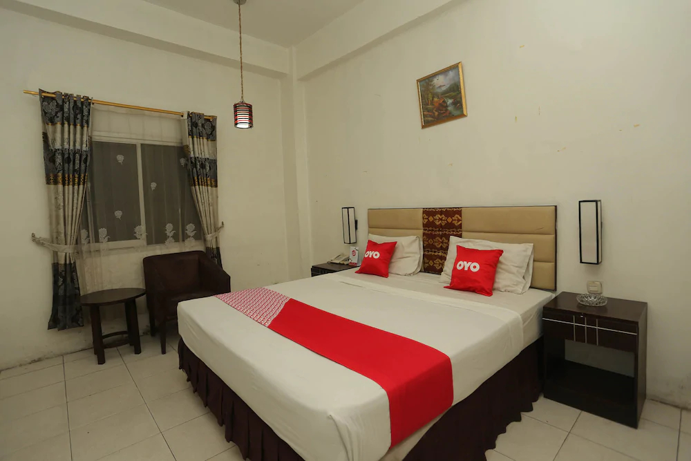 Hotel Sembilan Sembilan by OYO Rooms