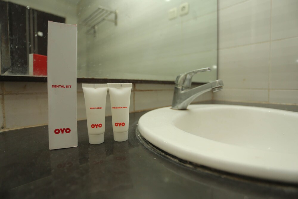 Hotel Sembilan Sembilan by OYO Rooms
