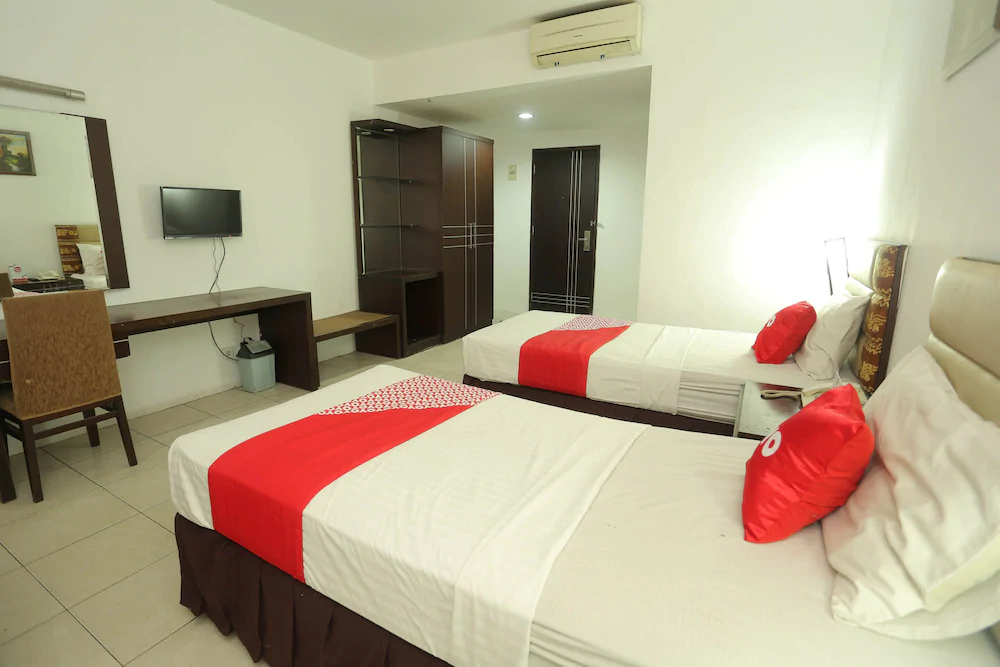 Hotel Sembilan Sembilan by OYO Rooms
