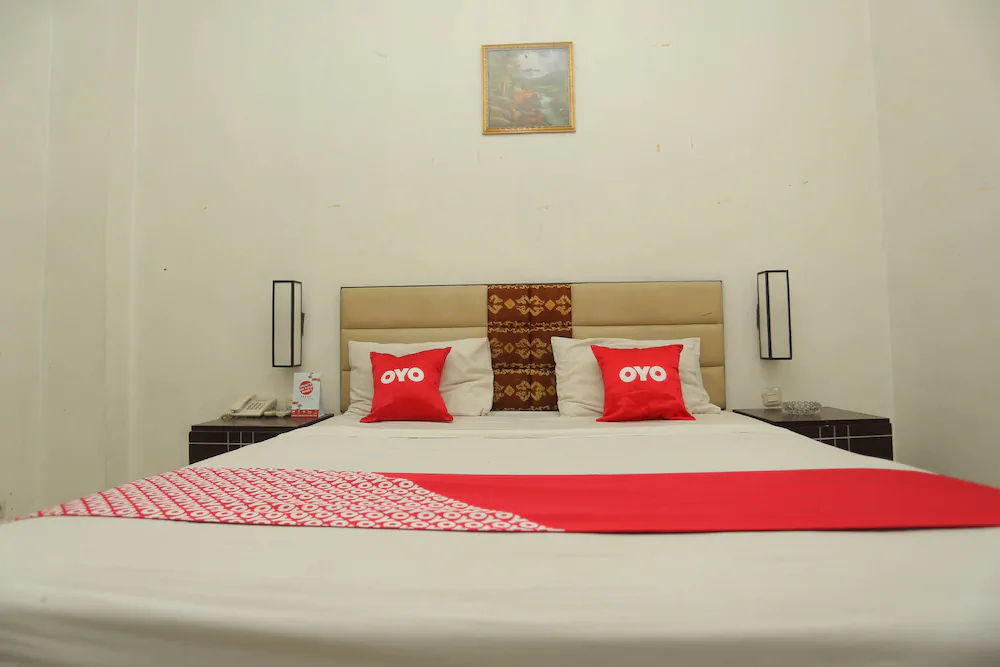 Hotel Sembilan Sembilan by OYO Rooms