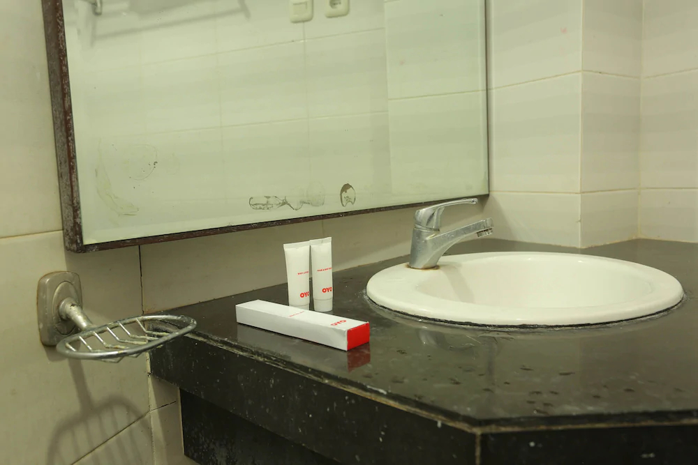 Hotel Sembilan Sembilan by OYO Rooms