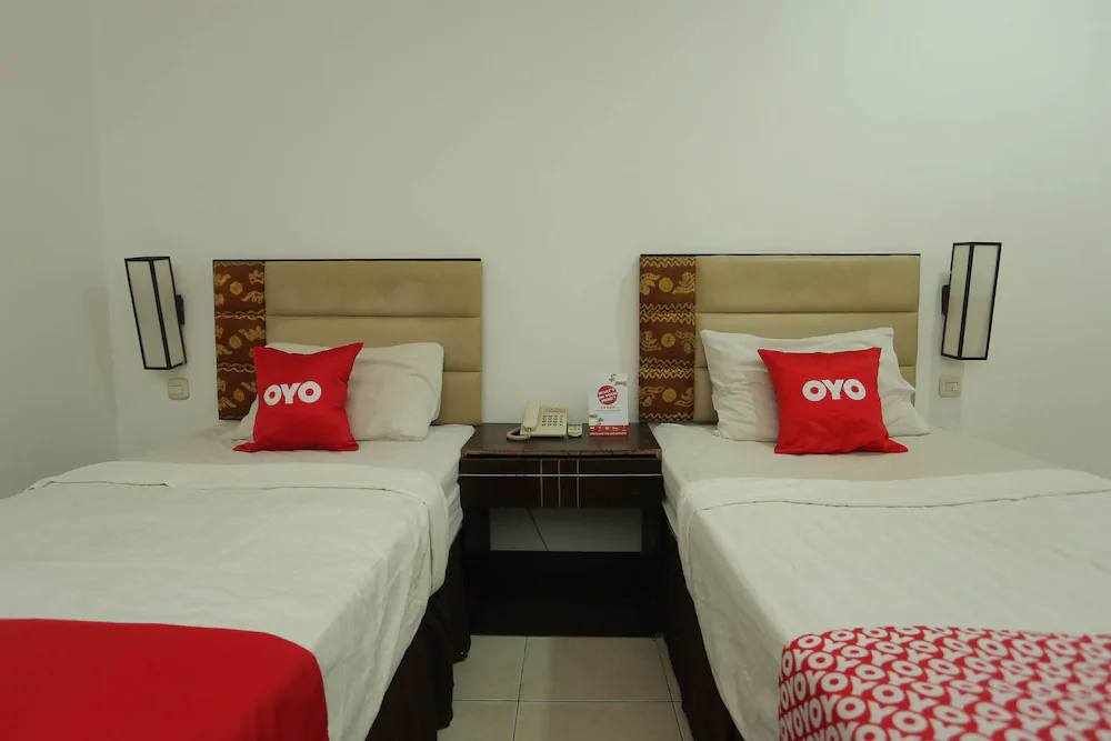 Hotel Sembilan Sembilan by OYO Rooms
