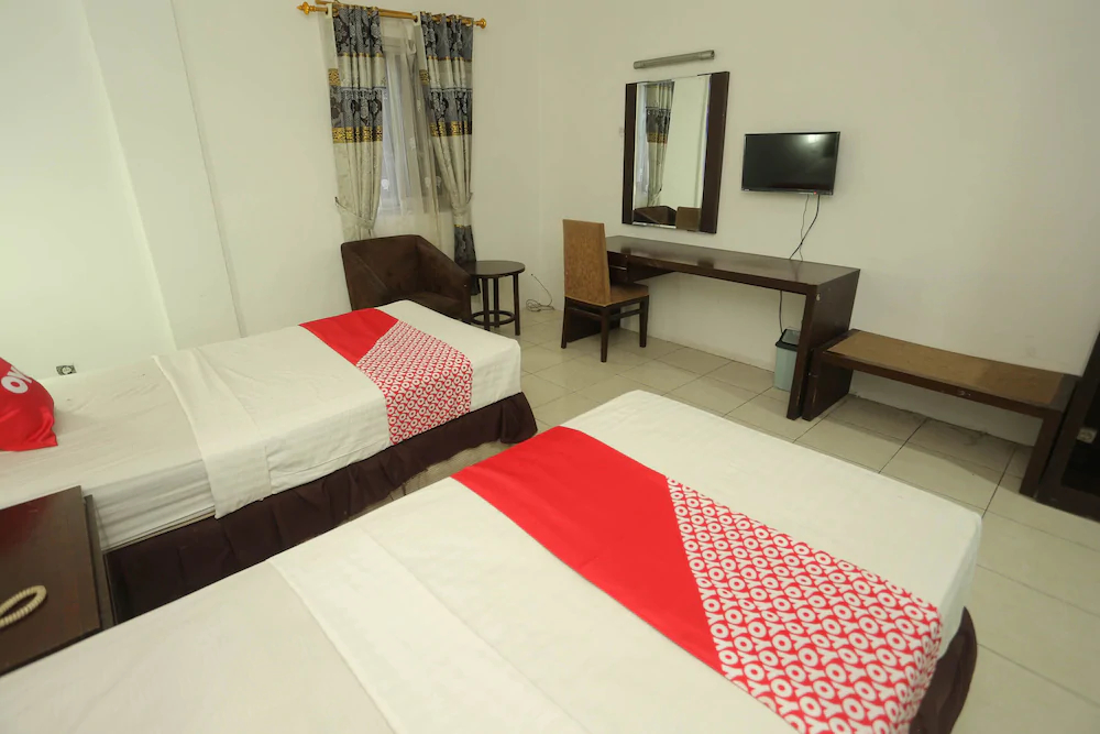 Hotel Sembilan Sembilan by OYO Rooms