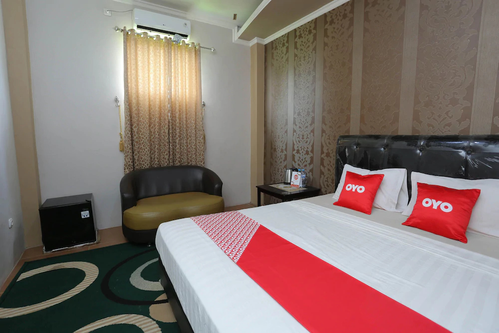 Tiara Guest House by OYO Rooms