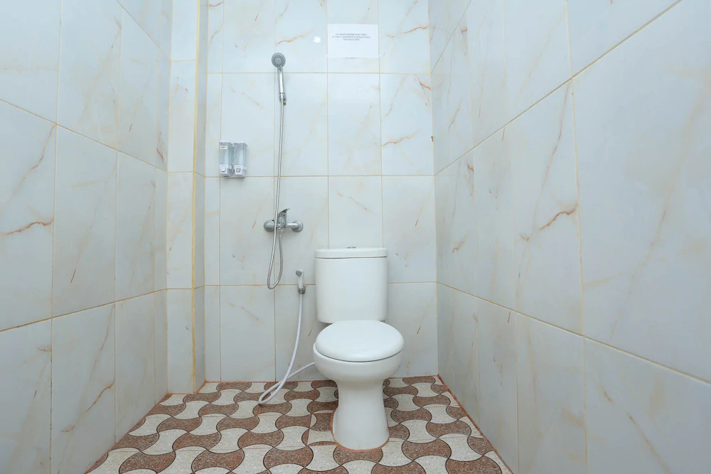 Tiara Guest House by OYO Rooms