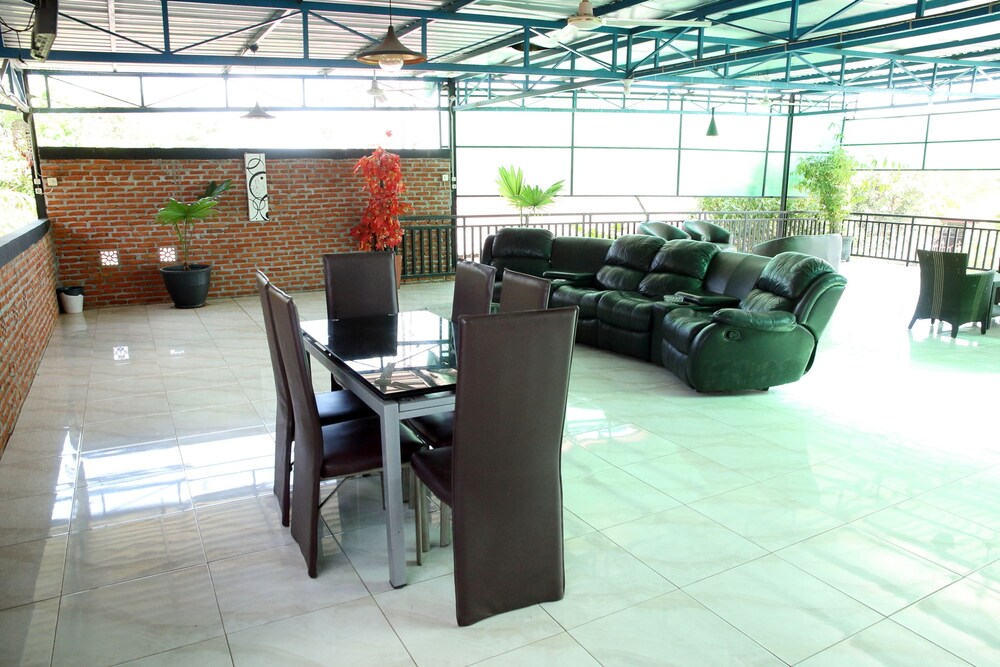 Wisma Malawen by OYO Rooms