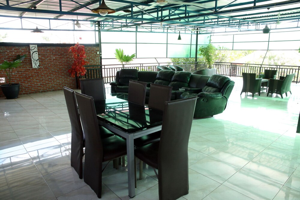 Wisma Malawen by OYO Rooms