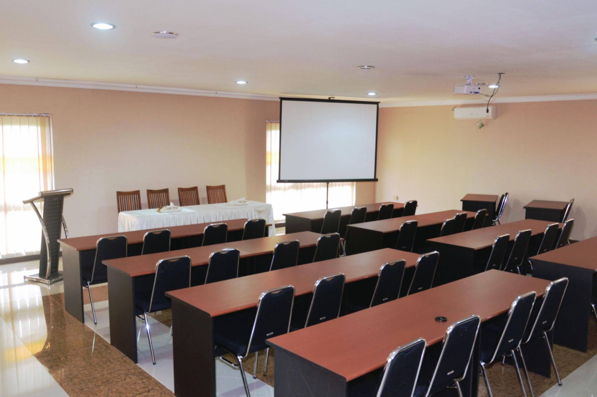 Arsela Hotel Pangkalan Bun