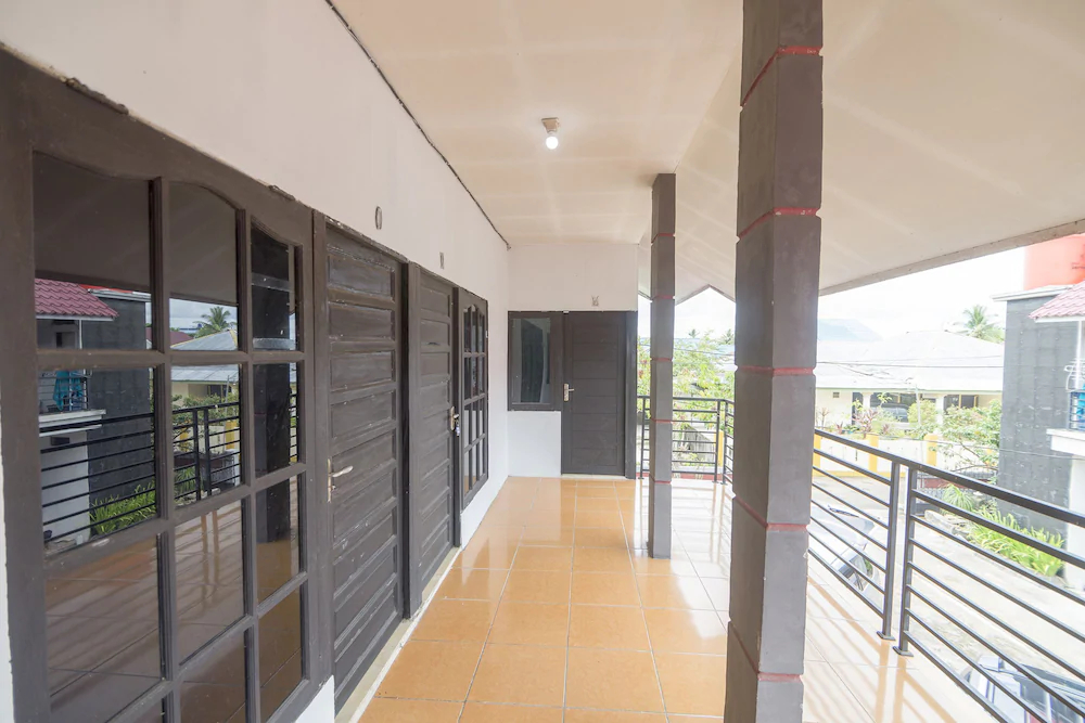 Hm Guest House by OYO Rooms