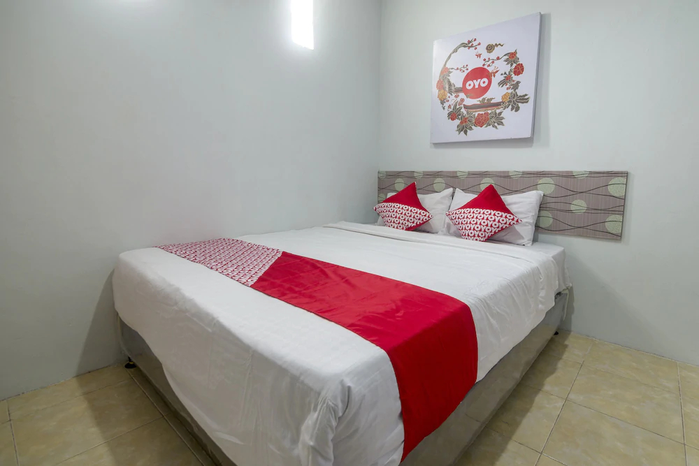 Hm Guest House by OYO Rooms