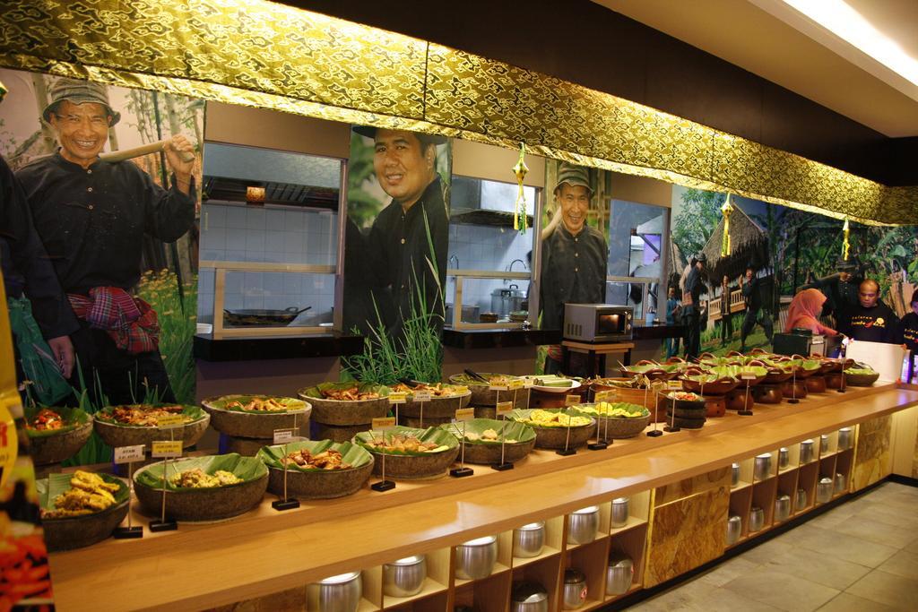 Orchardz Hotel Ayani