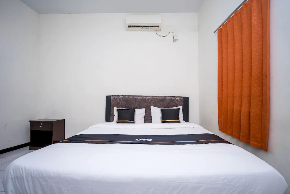 Des Guest House by Oyo Rooms