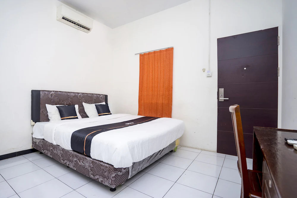Des Guest House by Oyo Rooms