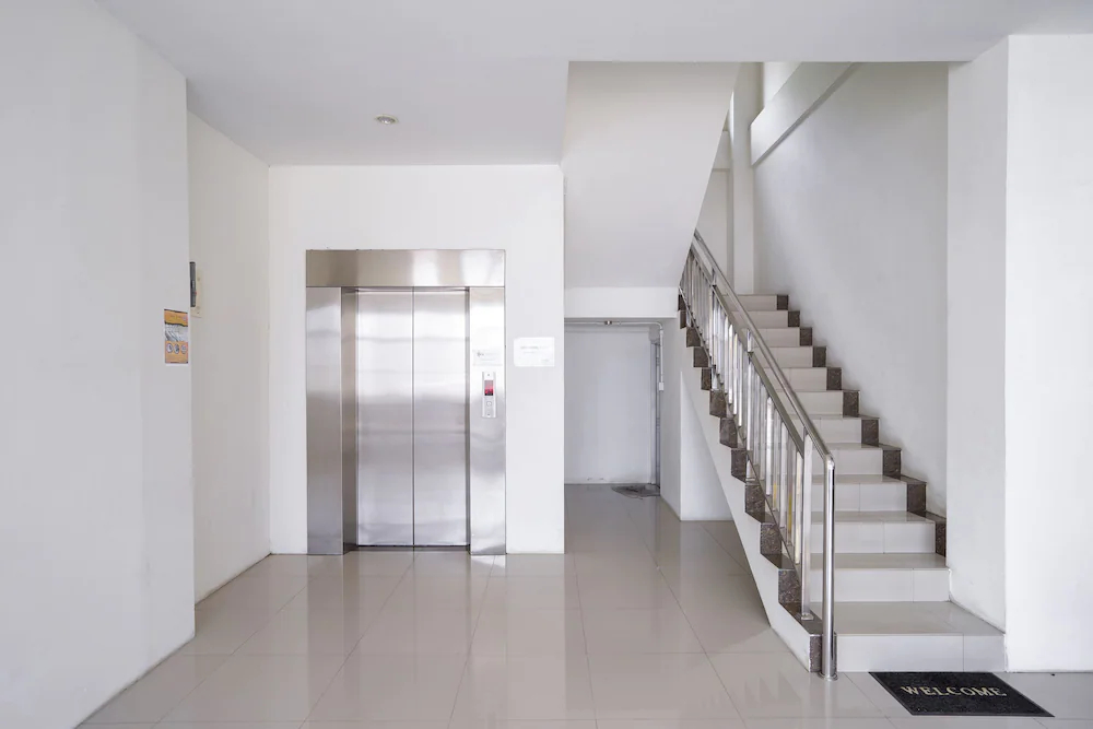 Des Guest House by Oyo Rooms