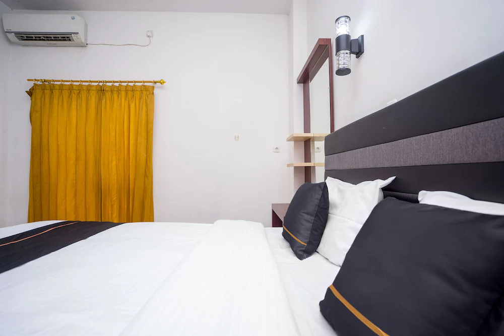 Des Guest House by Oyo Rooms