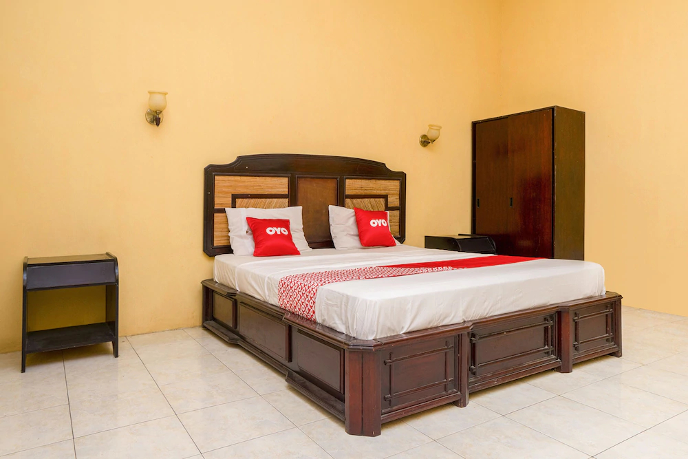 Hotel Pelangi Harapan by OYO Rooms