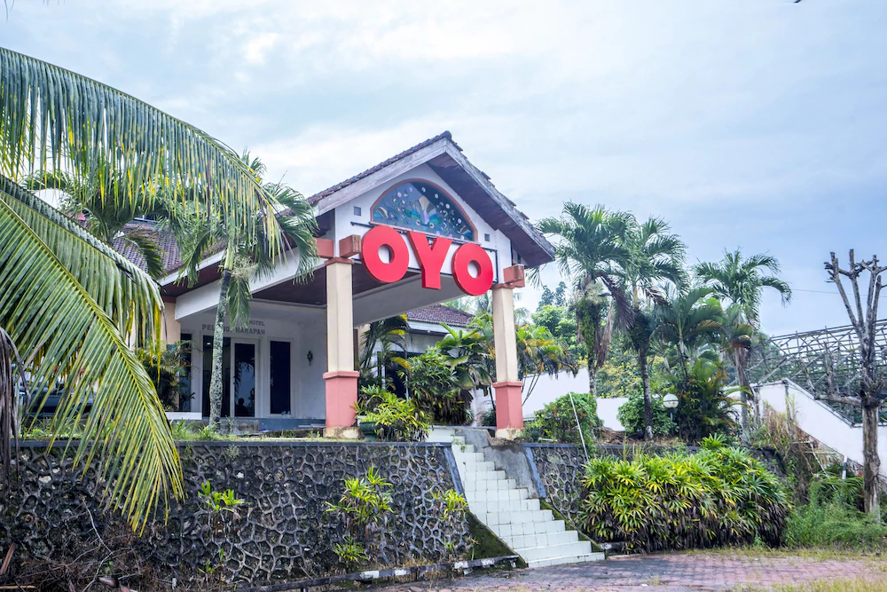 Hotel Pelangi Harapan by OYO Rooms