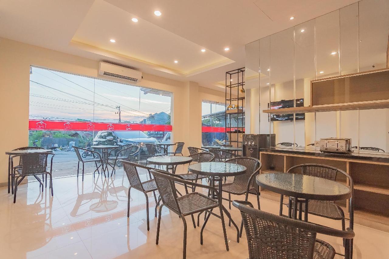 UNO Guesthouse by RedDoorz