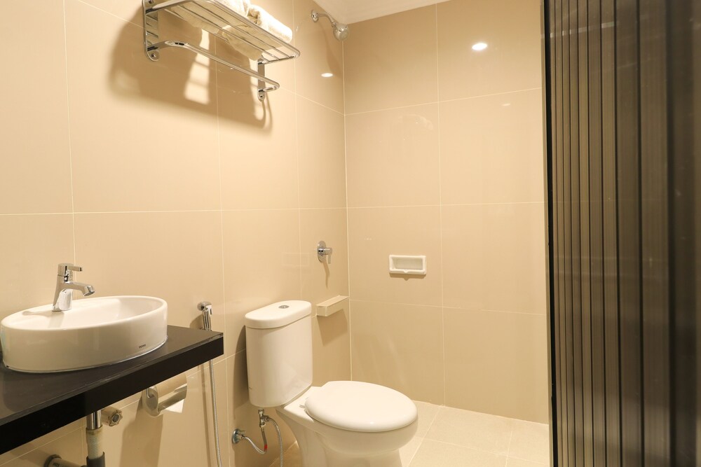 Violand Garden Hotel