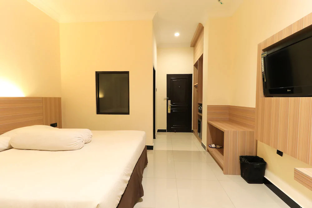 Violand Garden Hotel