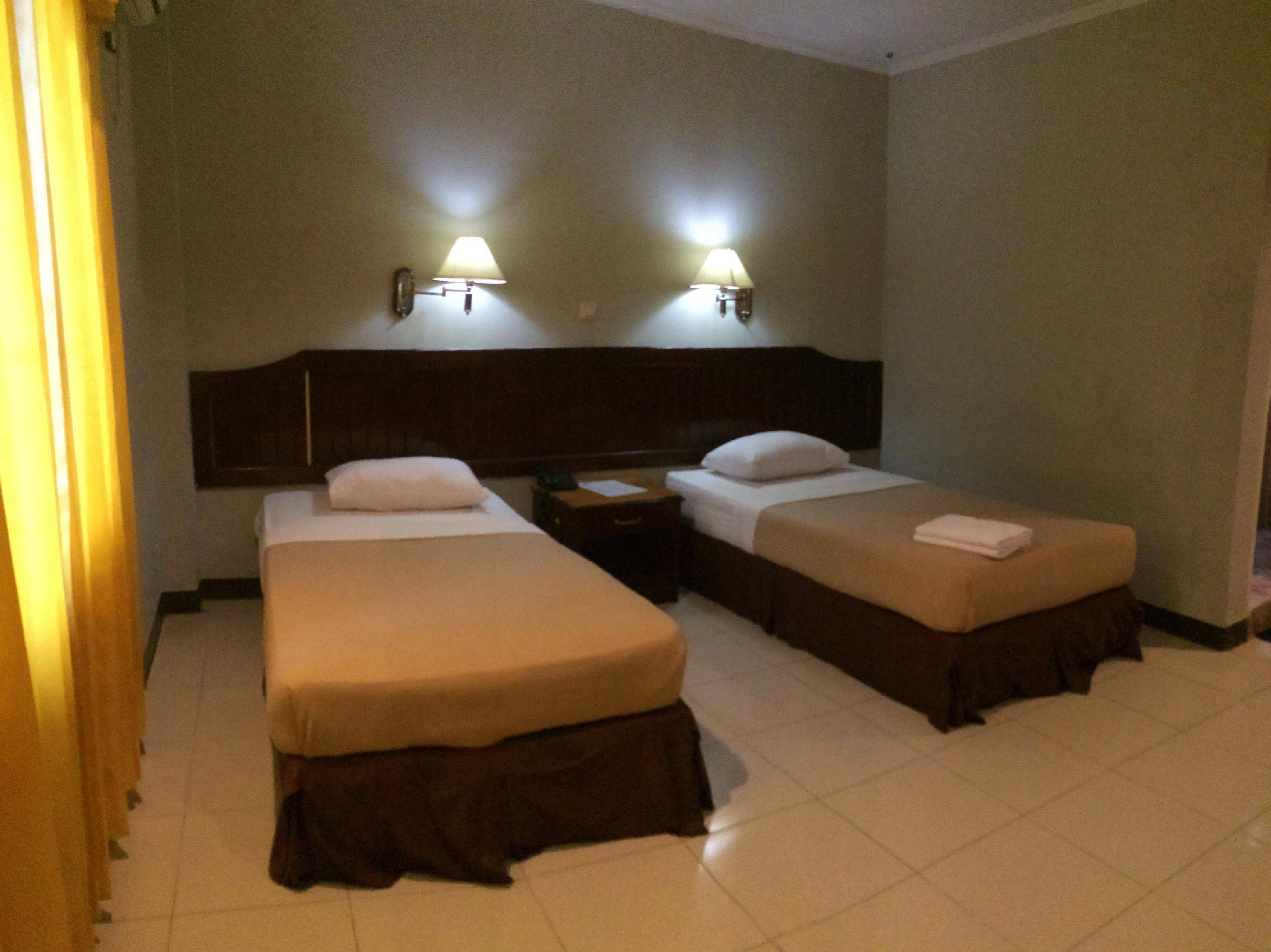 Grand Taufiq Hotel