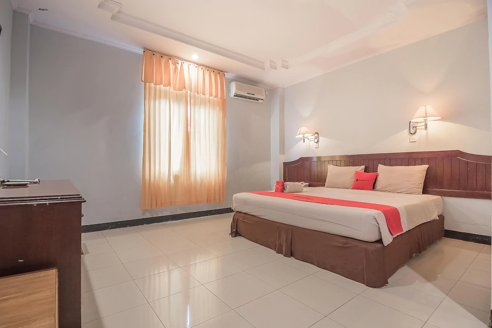 Grand Taufiq Hotel by RedDoorz