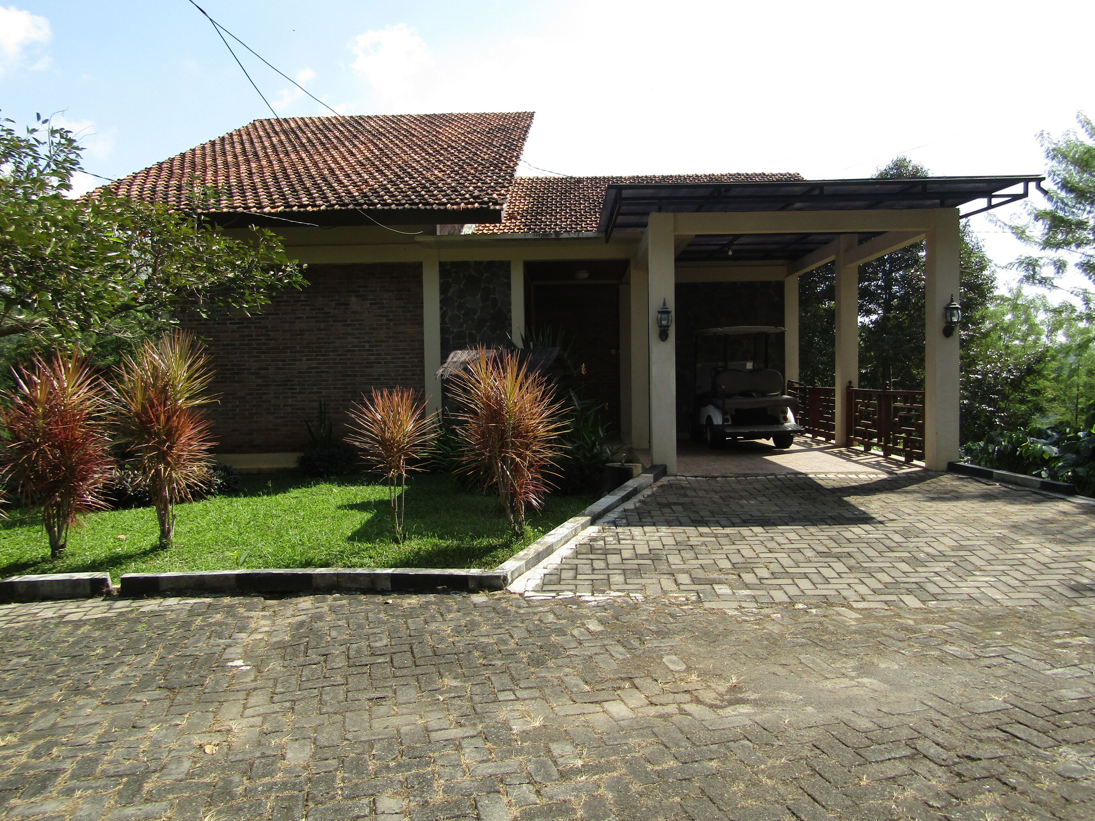 Banaran 9 Resort Hotel
