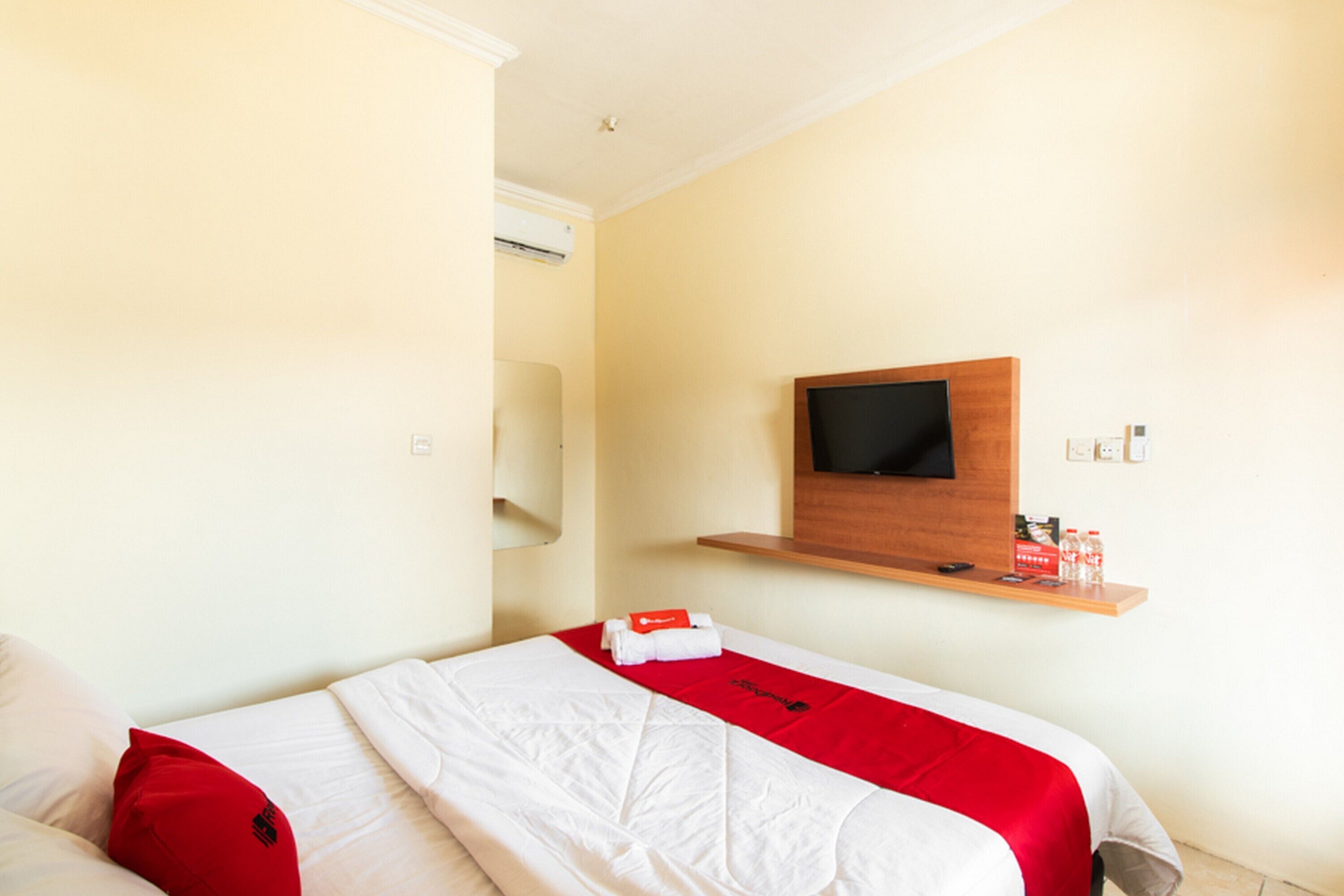 Puri Janti Guest House by RedDoorz