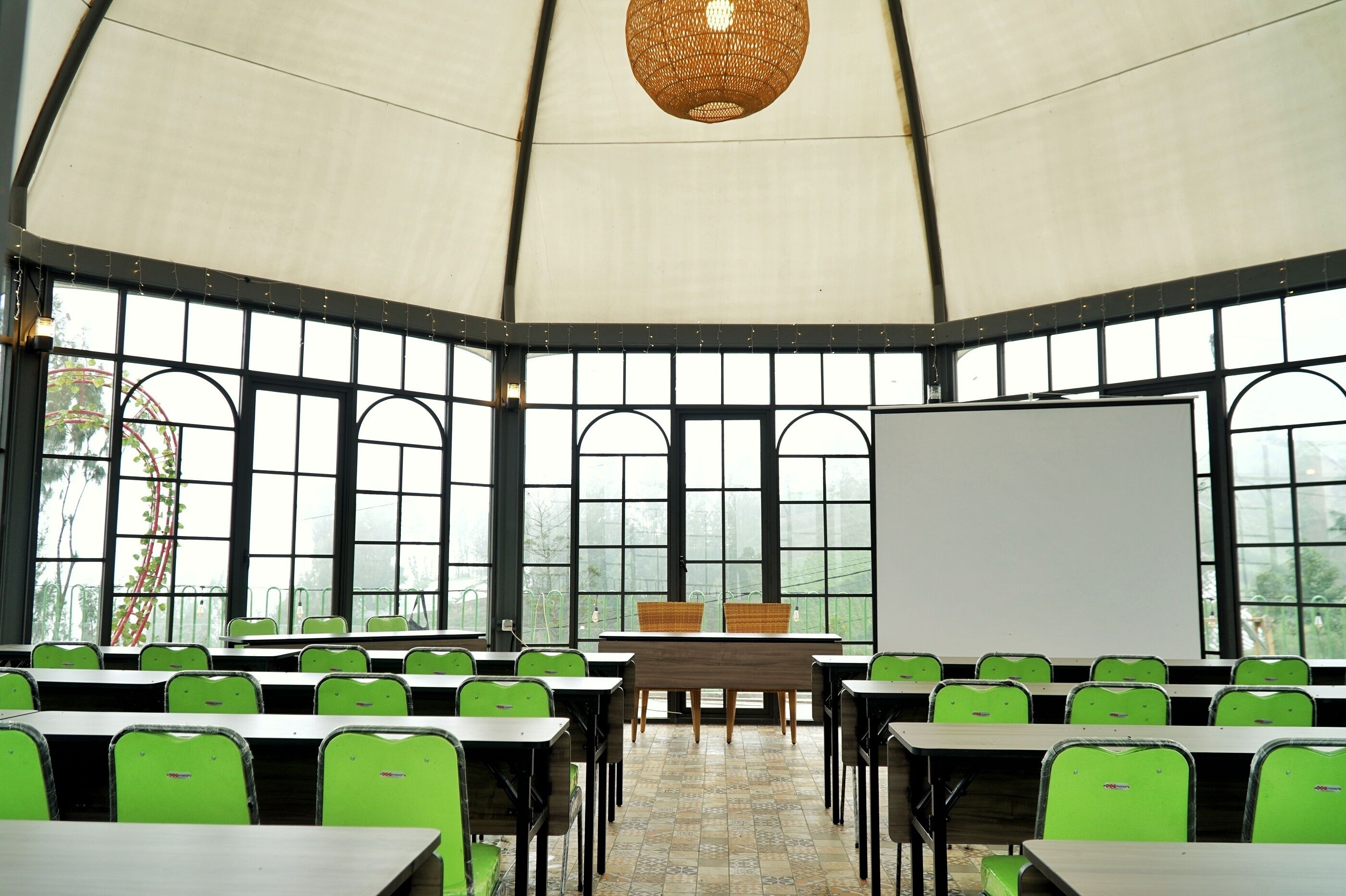 Azana Essence Selo Boyolali