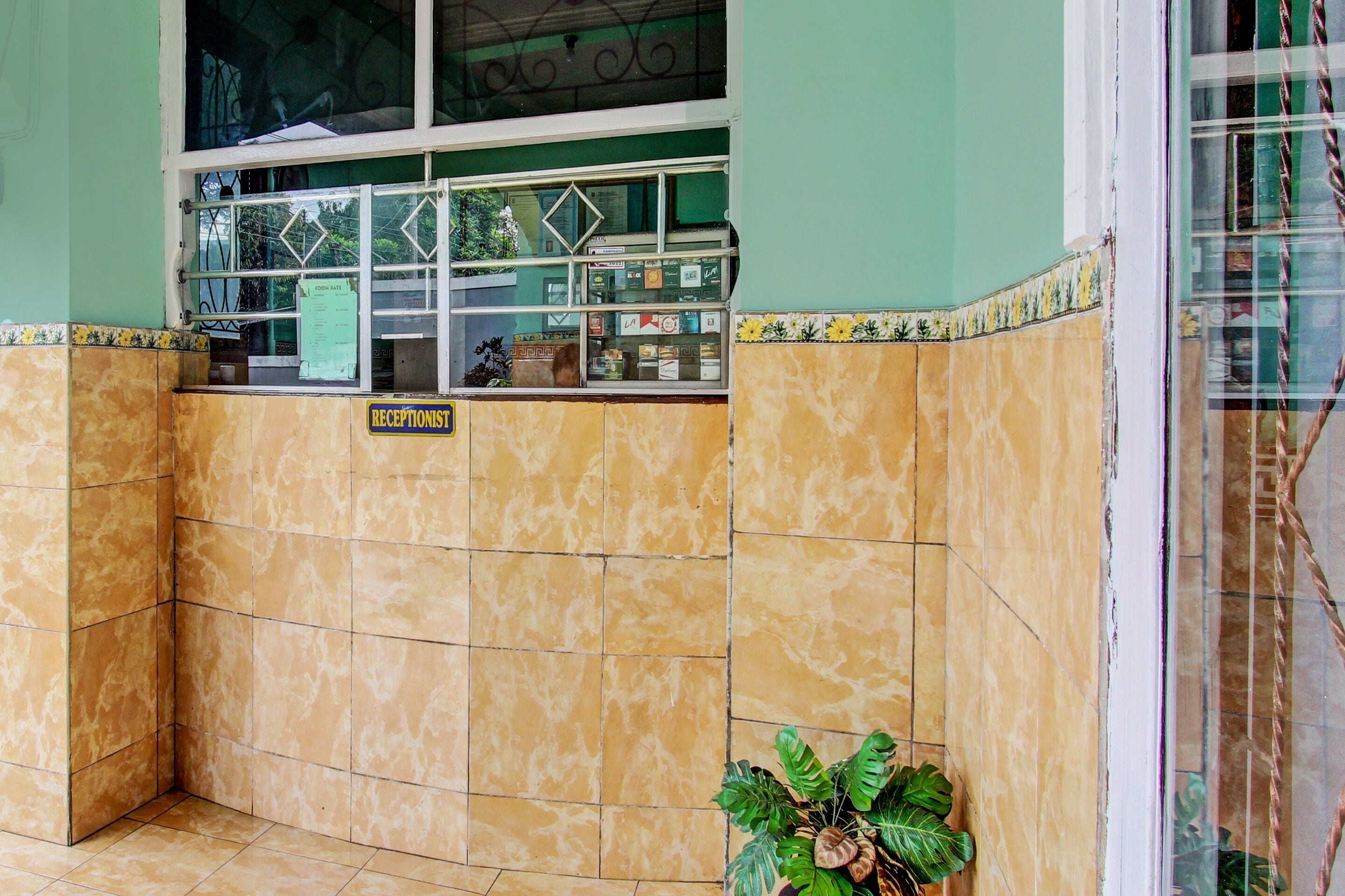 Spot On 92445 Mutiara Indah Hotel