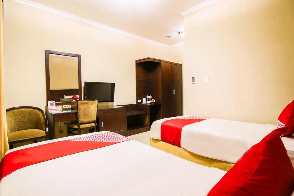 OYO 673 Hotel Cepu Indah 1