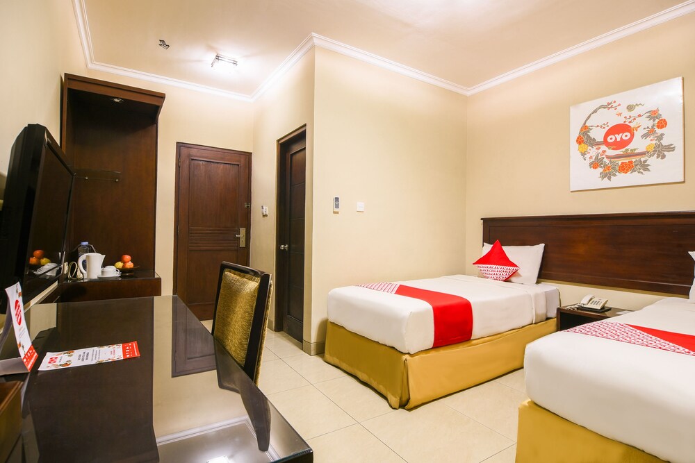 OYO 673 Hotel Cepu Indah 1