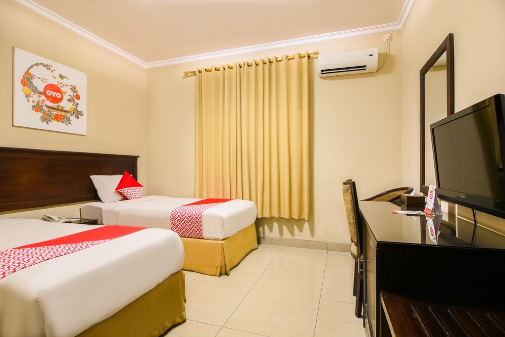OYO 673 Hotel Cepu Indah 1