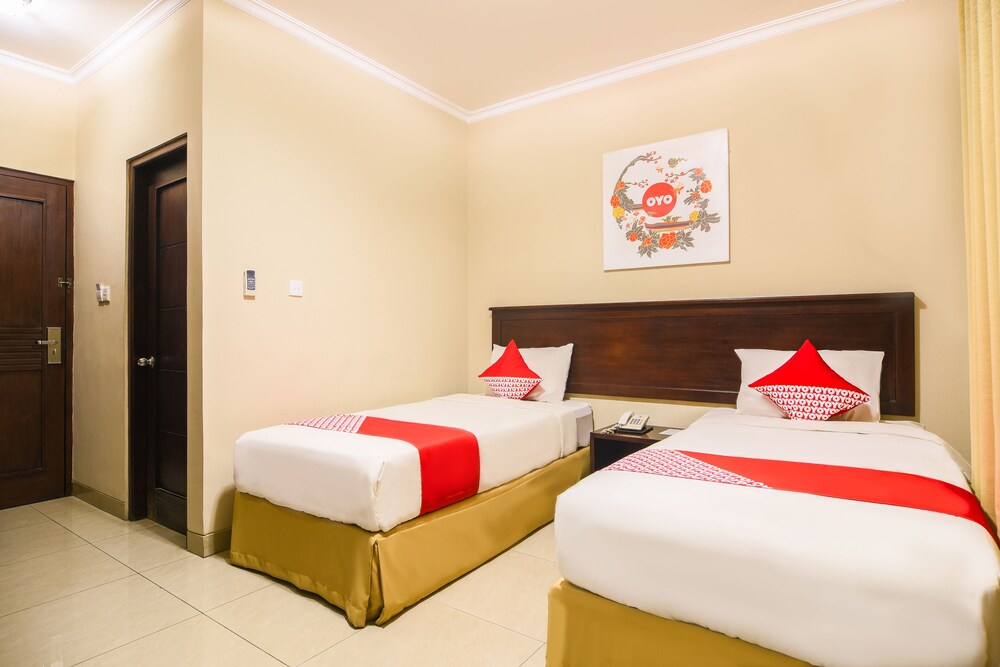 OYO 673 Hotel Cepu Indah 1