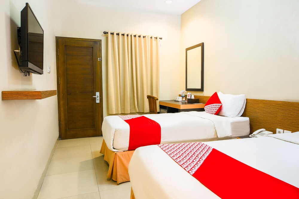 OYO 673 Hotel Cepu Indah 1