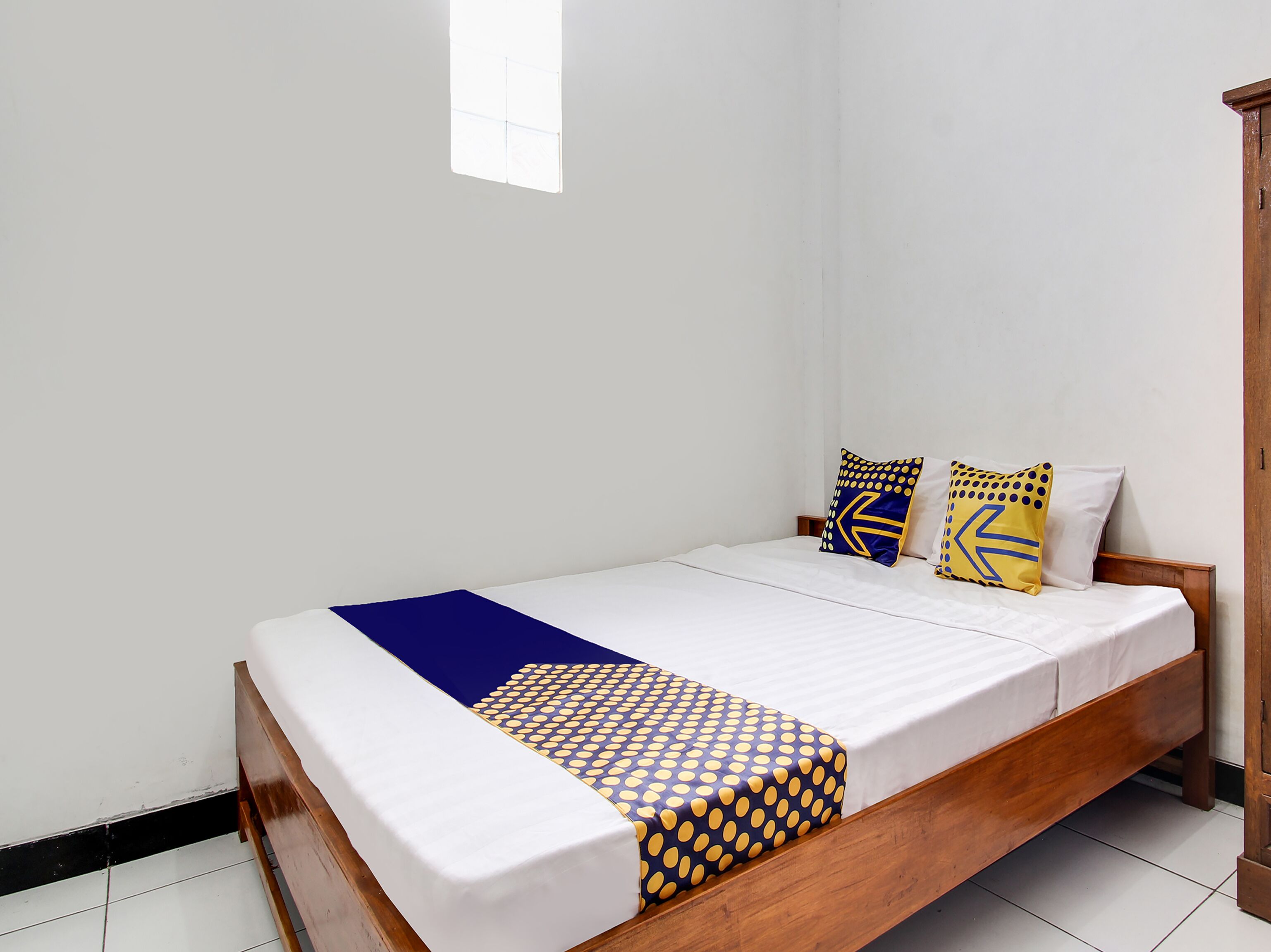 Spot On Hellena Guesthouse