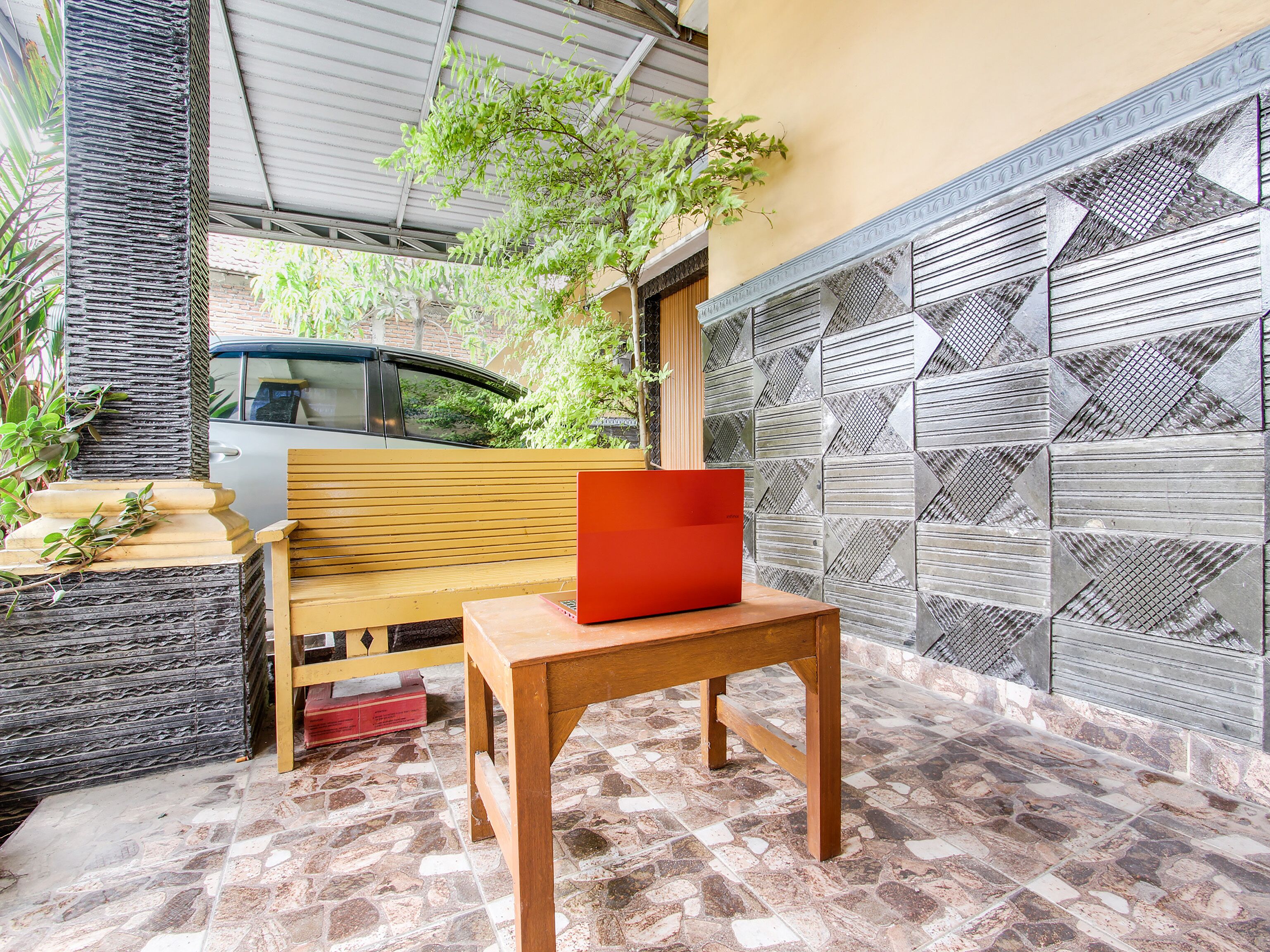 Spot On Hellena Guesthouse