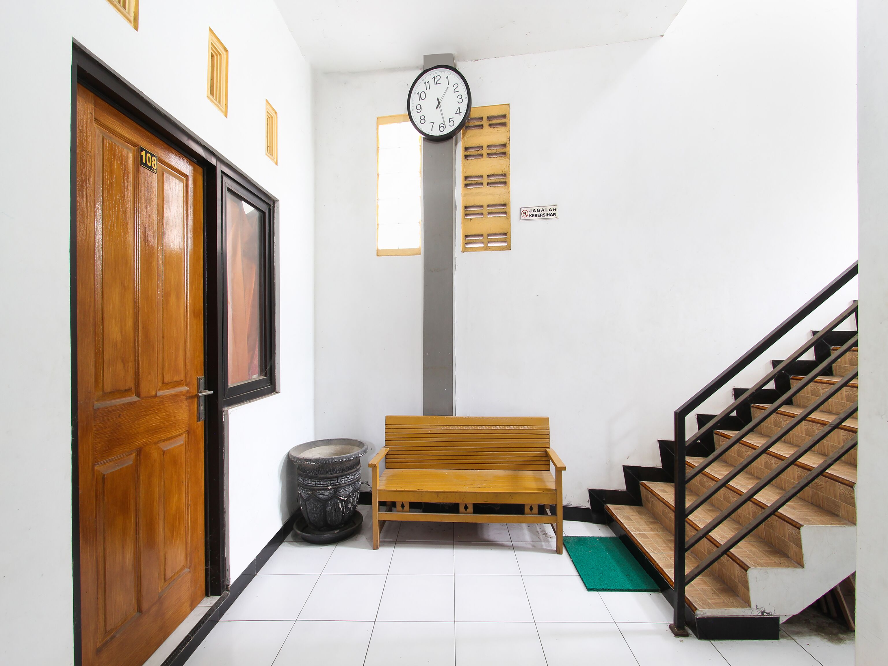 Spot On Hellena Guesthouse