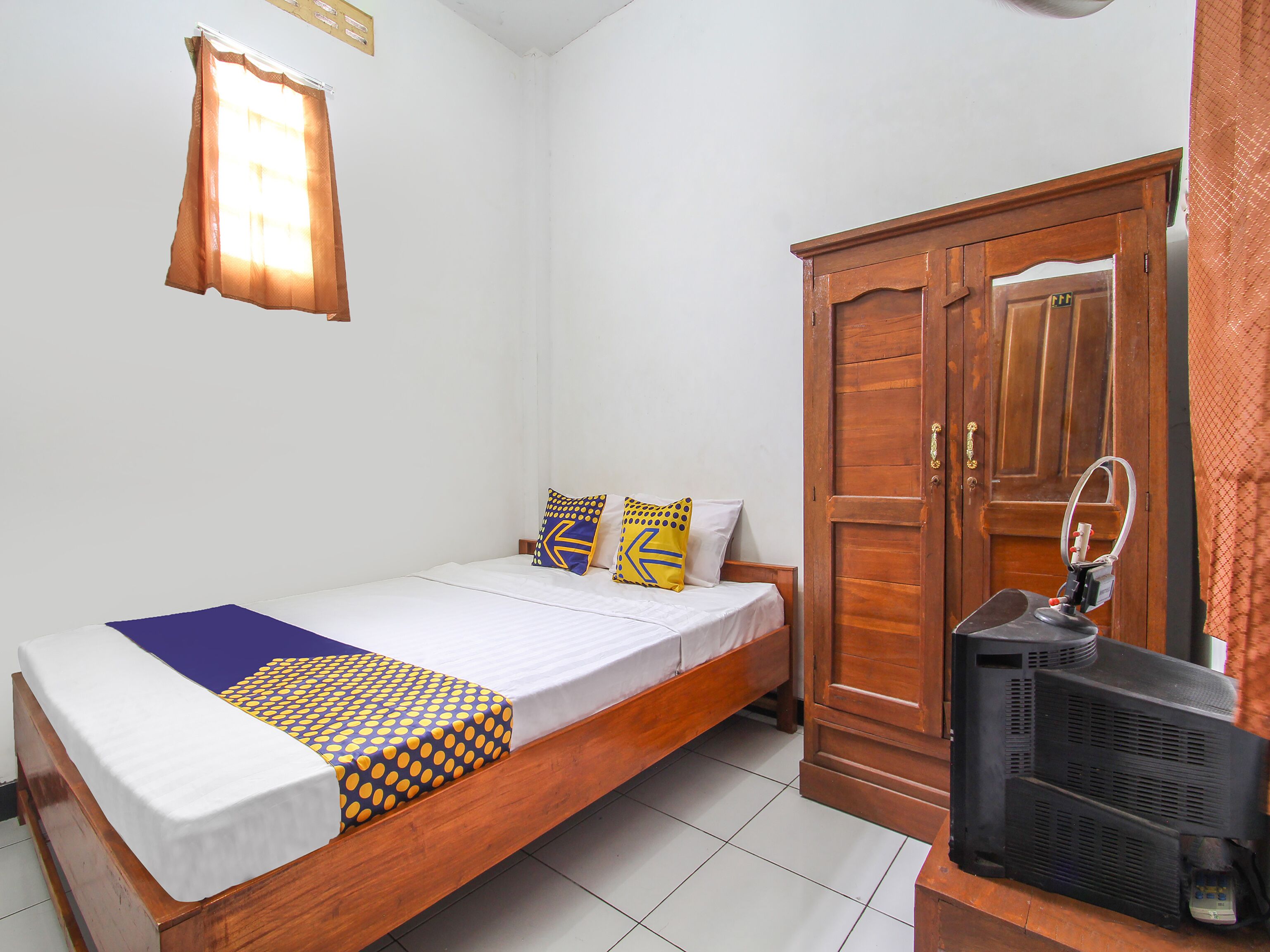 Spot On Hellena Guesthouse