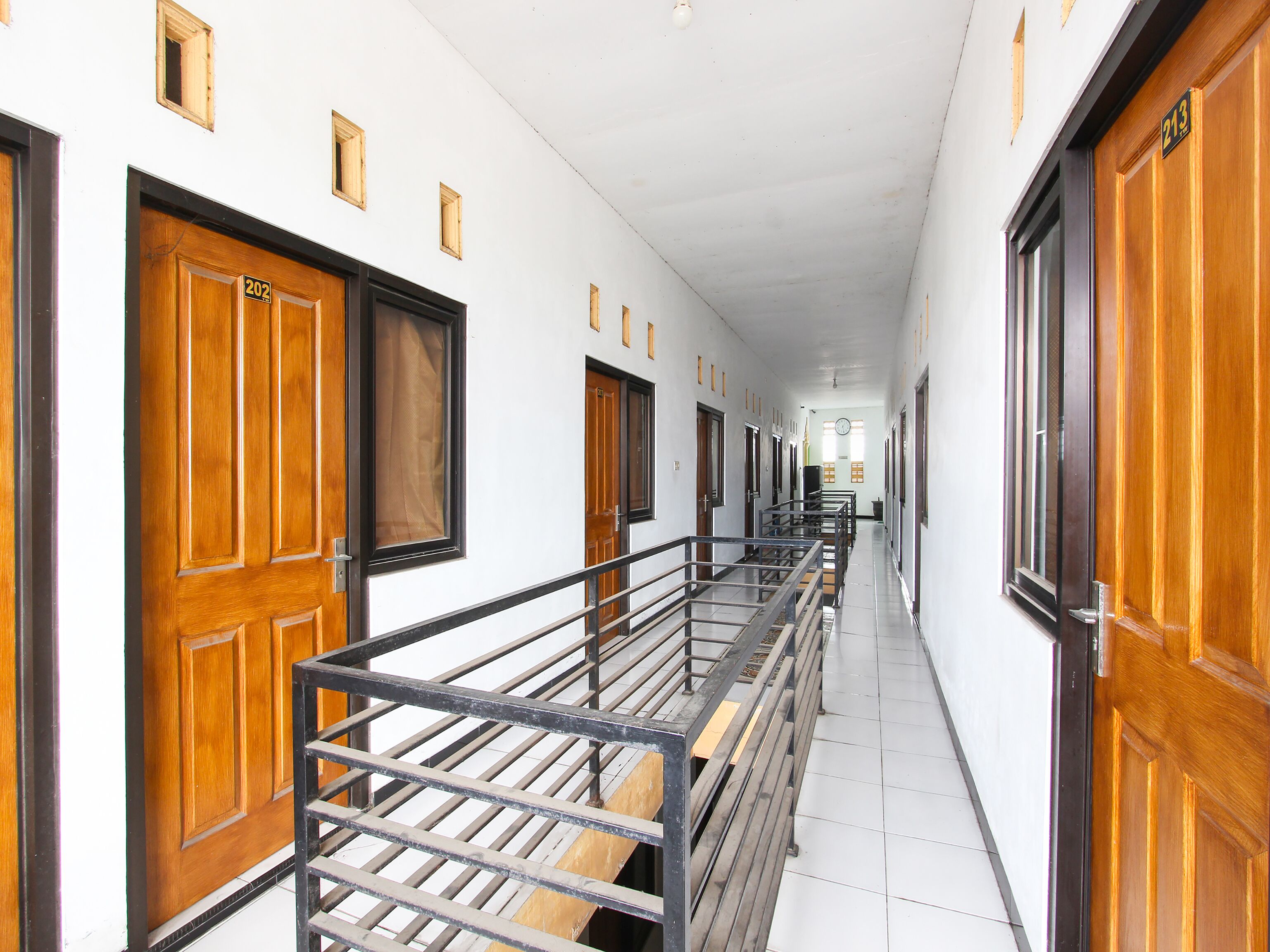 Spot On Hellena Guesthouse