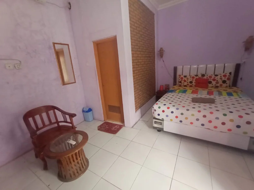 Ungu Homestay Jatijajar