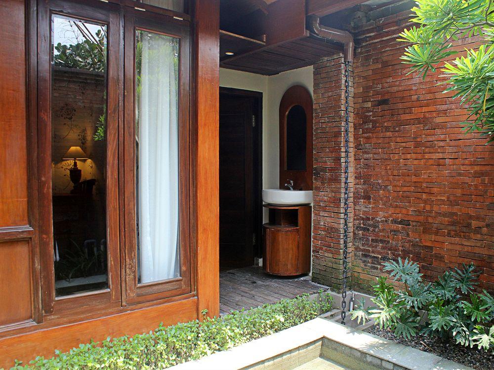 Chrome Hotel & Resort