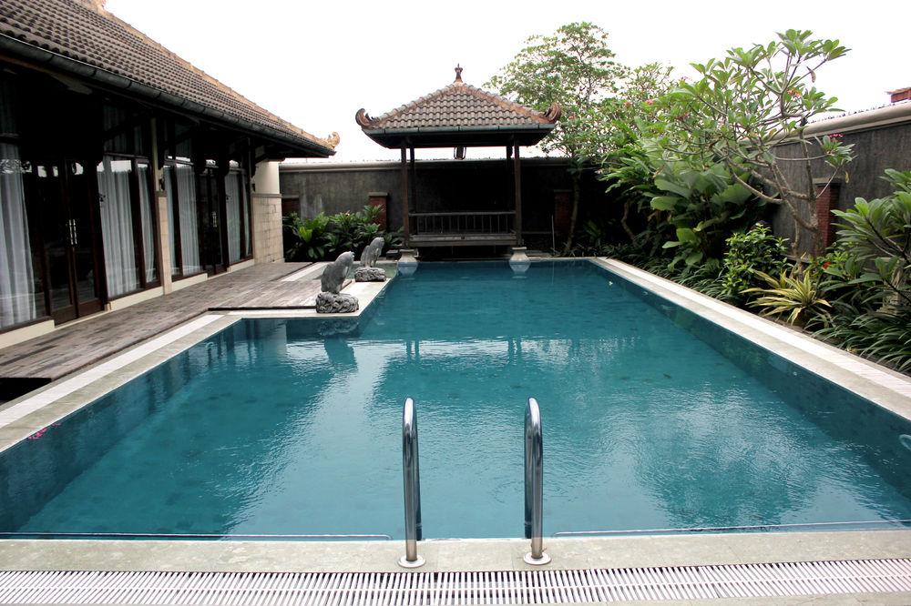 Chrome Hotel & Resort